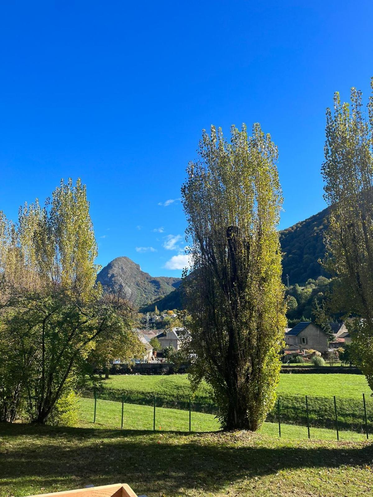 Chalet- Vallee De Luchon - Vallee De La Pique Cierp المظهر الخارجي الصورة